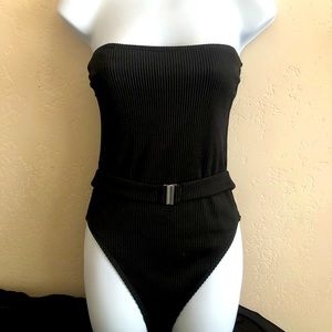 Abercrombie & Fitch One Piece Strapless Swim